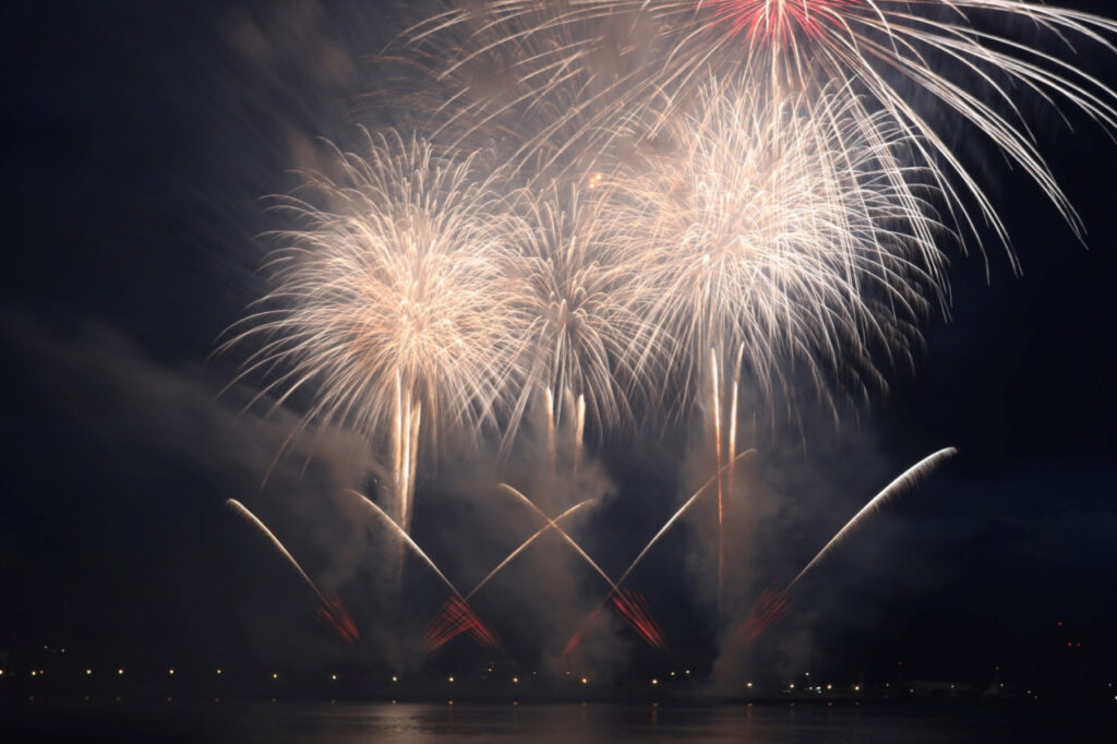 The Hakodate Shimbun Hakodate Port Fireworks Display