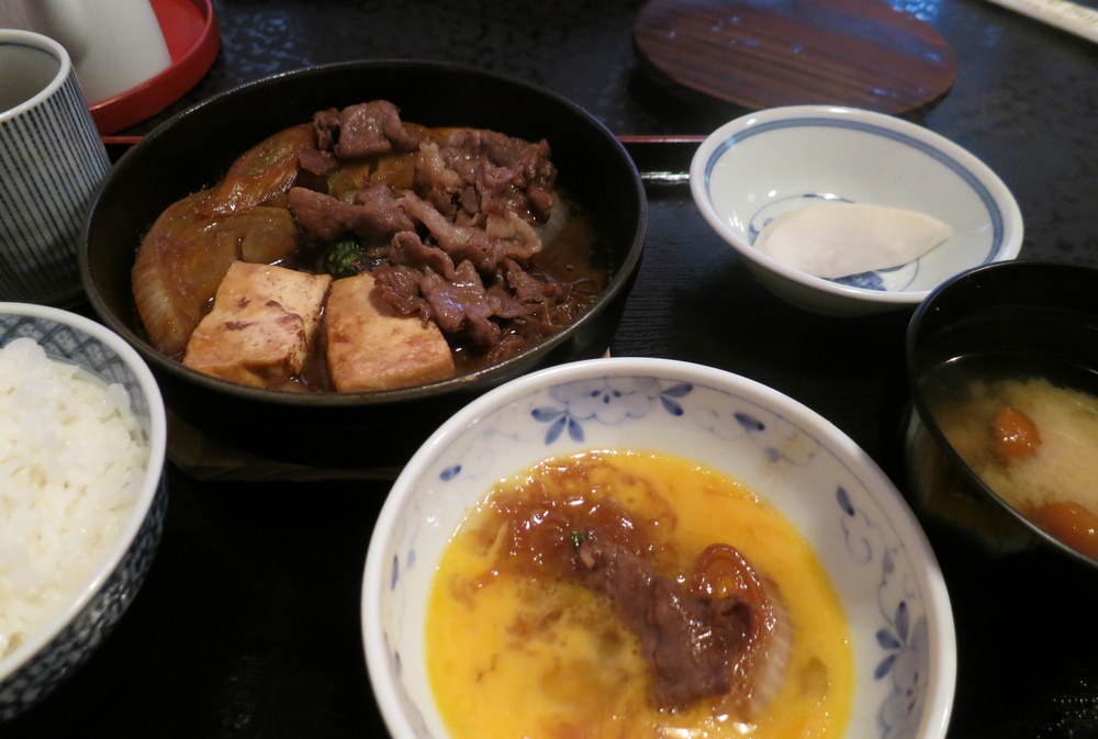 Sukiyaki di Asari Main Restaurant