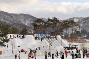 เทศกาลหิมะและน้ำแข็งโอนุมะประจำฮาโกดาเตะ